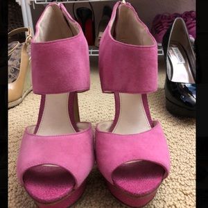 Pelle Moda pink heels